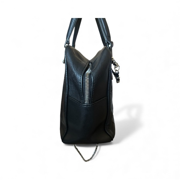 CHANEL BOWLER BAG LAMBSKIN LIMITED EDITION - Picture 4 of 16